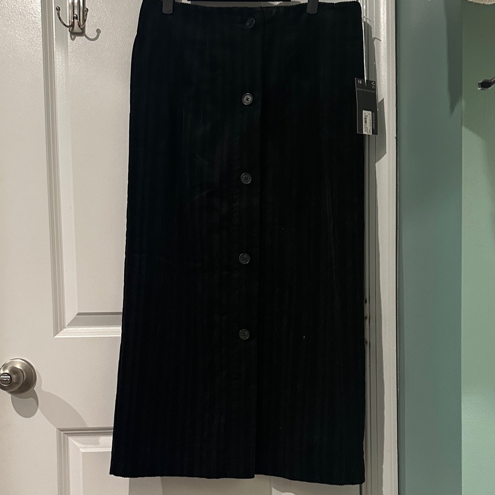 Worthington Elegant Black Button Midi Skirt